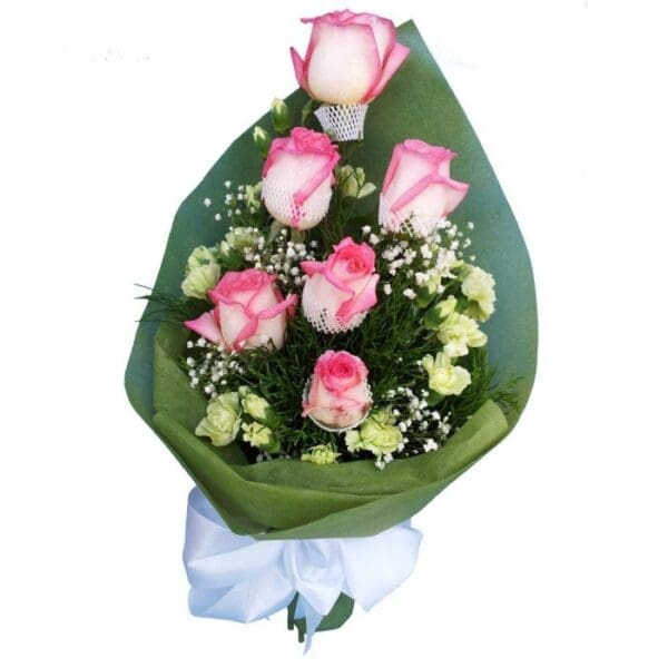 Special Pink Roses in a bouquet