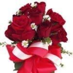 Red Roses in a Vase close